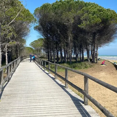 Spacious Flat With Private Garden Appartamento Bibione
