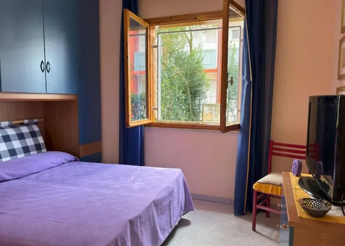 Spacious Flat With Private Garden Apartmán Bibione